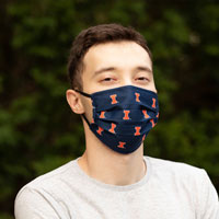 student wearing mask with Illini logo