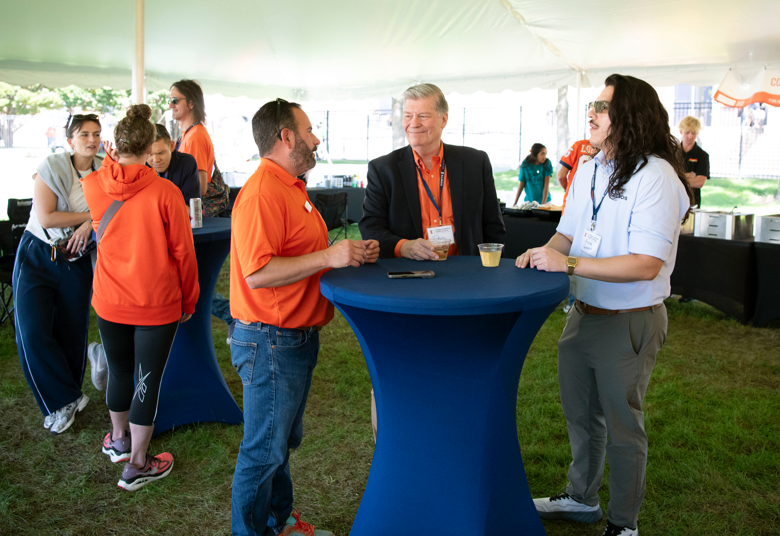 Tailgate strengthens ties between Applied Health Sciences and its supporters 
